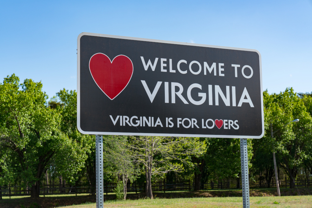 Photo of Virginia is for Lovers sign
